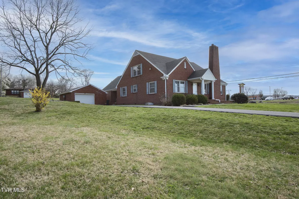 Bristol, VA 24202,125 Rosewood LN