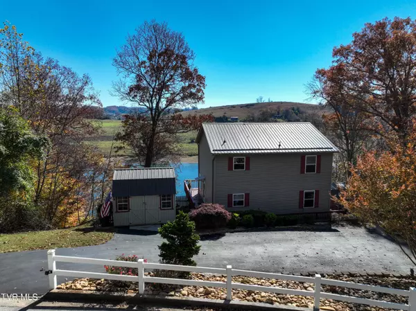 Bluff City, TN 37618,395 Lakeshore RD