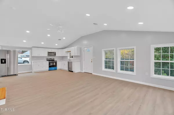 Piney Flats, TN 37686,1592 Allison RD