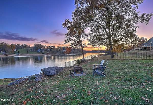 Piney Flats, TN 37686,222 Charlie AVE