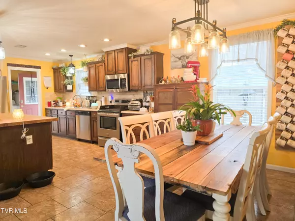 Abingdon, VA 24210,18039 Kenwarn LN