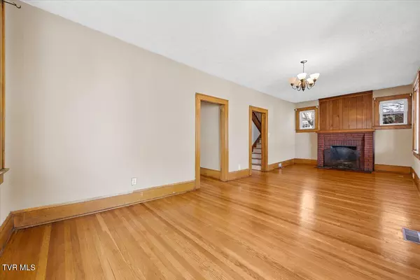 Bristol, VA 24201,1028 Piedmont AVE