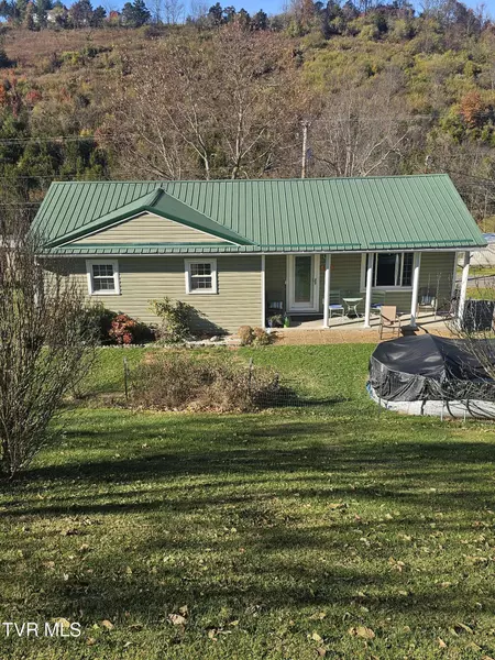 165 Sun Valley ST, Cedar Bluff, VA 24609