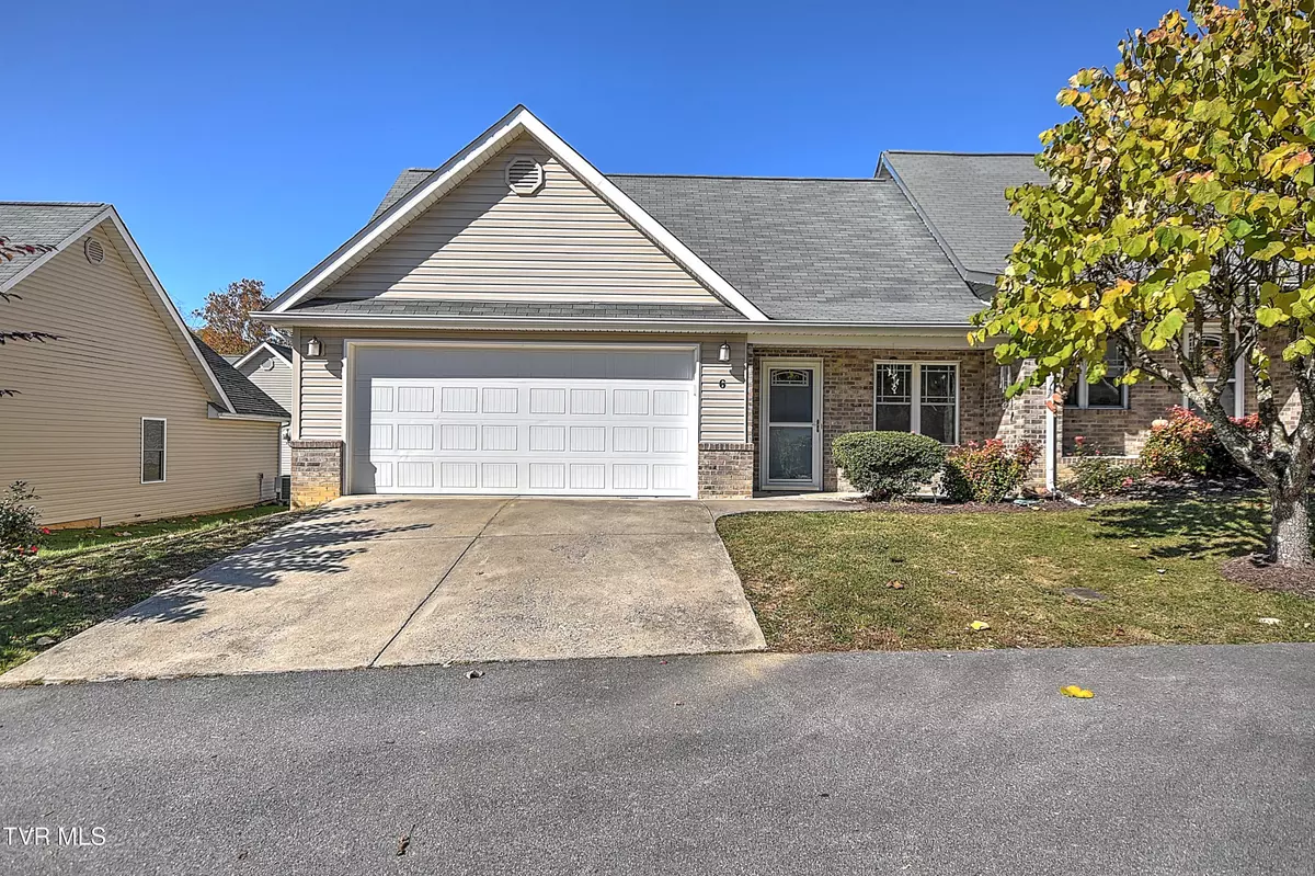 Bristol, TN 37620,527 Redstone Drive #6