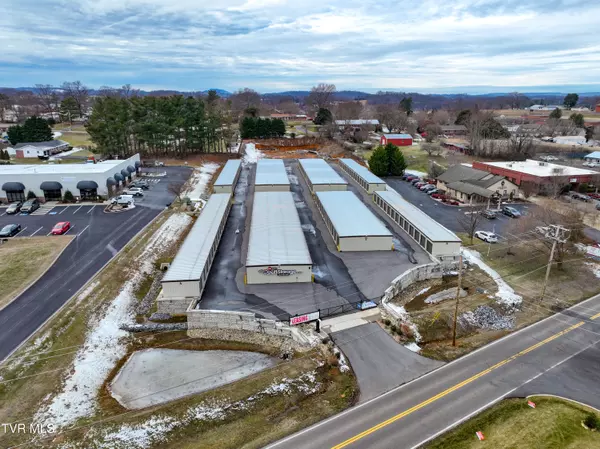 136 Old Gray Station RD, Gray, TN 37615