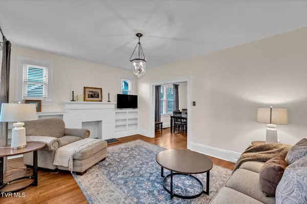 Bristol, TN 37620,913 Maryland AVE