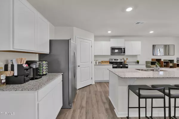 Kingsport, TN 37664,698 Saint Andrews Drive