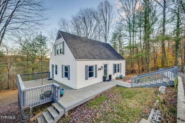 Kingsport, TN 37664,4004 Lakeland DR