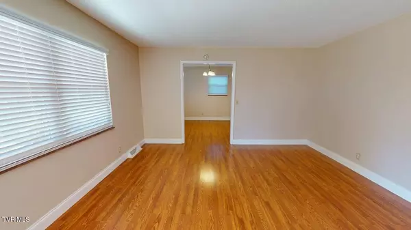 Morristown, TN 37814,4561 Birchwood CIR