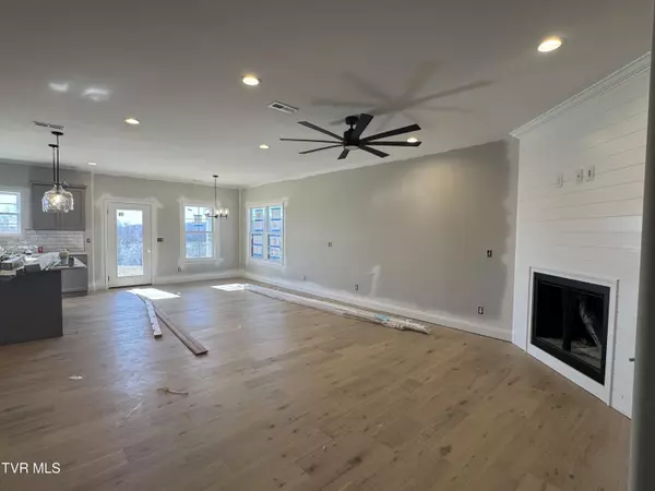 240 Ruby Rose RDG, Jonesborough, TN 37659