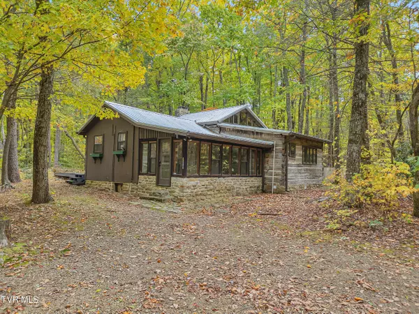 Greeneville, TN 37743,300 Peavine WAY