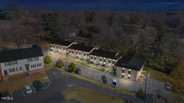 1308 Knob Creek RD, Johnson City, TN 37604