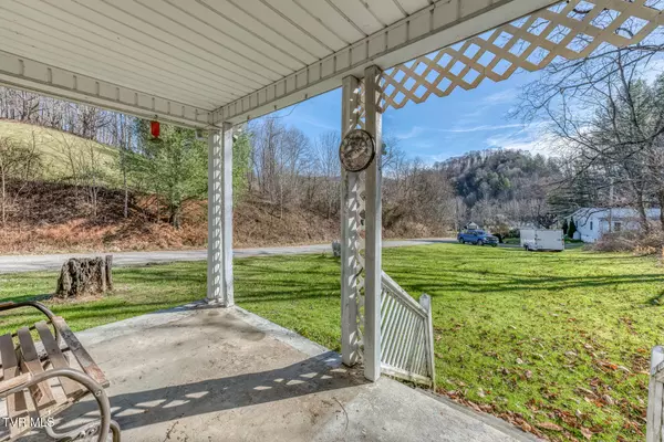 Trade, TN 37691,141 Canter RD