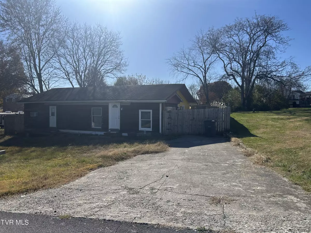 Mount Carmel, TN 37645,209 Belmont AVE