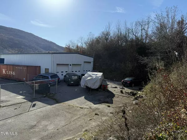 Norton, VA 24273,605 Trent ST