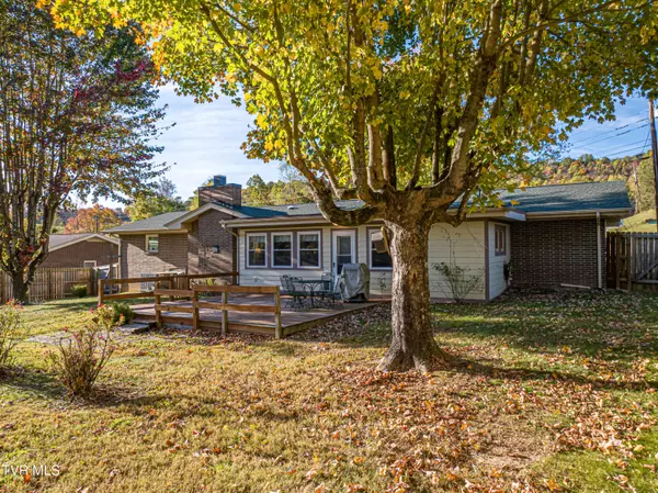 Bristol, VA 24202,7282 Southern View RD