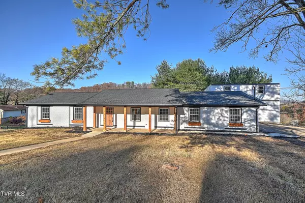 Kingsport, TN 37663,220 Blue Haven DR