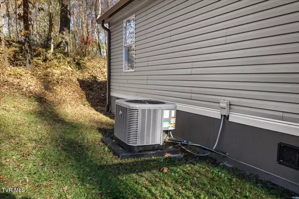 Johnson City, TN 37601,1012 Kingston CT