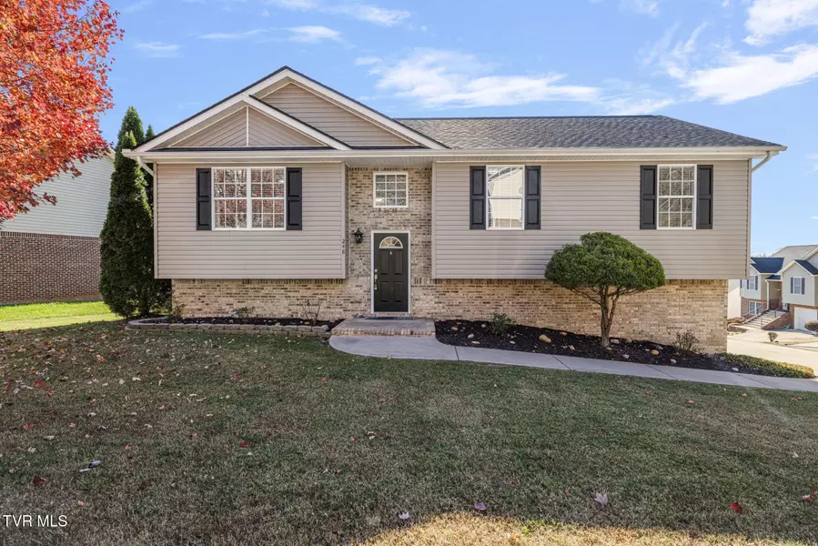 248 Stone Edge CIR, Kingsport, TN 37660