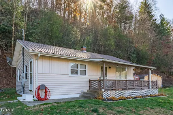 636 Copley Branch RD, Butler, TN 37640