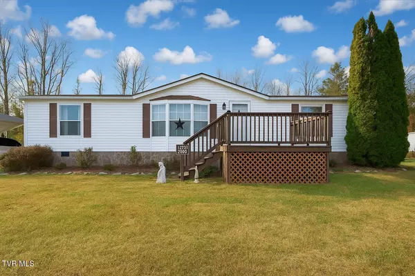 Piney Flats, TN 37686,421 Haw Ridge RD