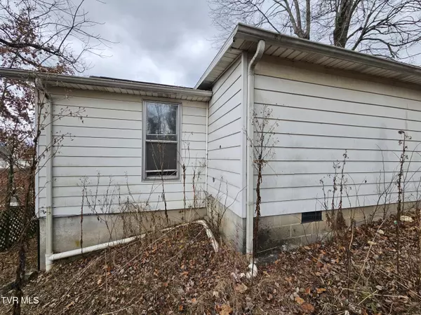 Coeburn, VA 24230,204 High AVE