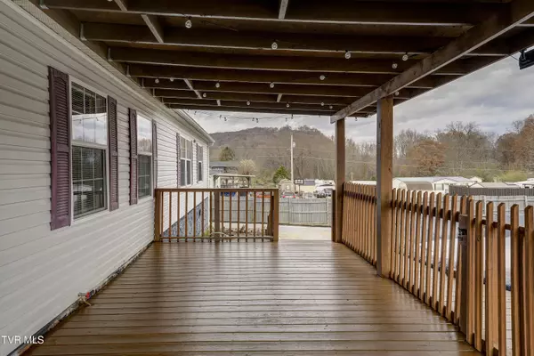 Elizabethton, TN 37643,558 Garrison Hollow RD