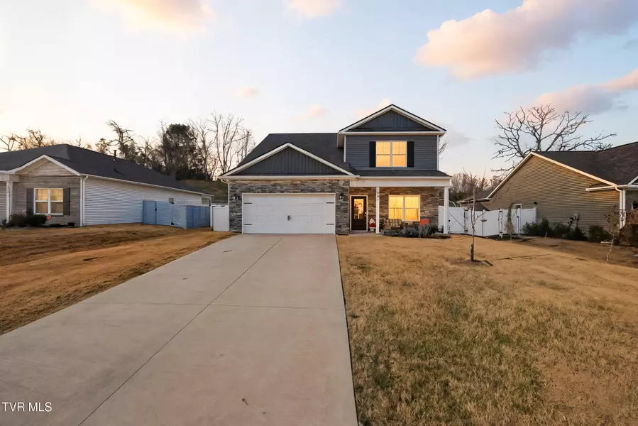 5402 Wildlife CIR, Piney Flats, TN 37686