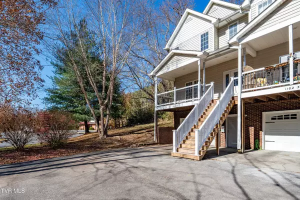 Johnson City, TN 37604,1102 Cherokee RD #4