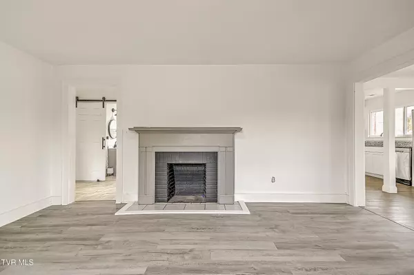 Elizabethton, TN 37643,103 Earl Mckinney RD