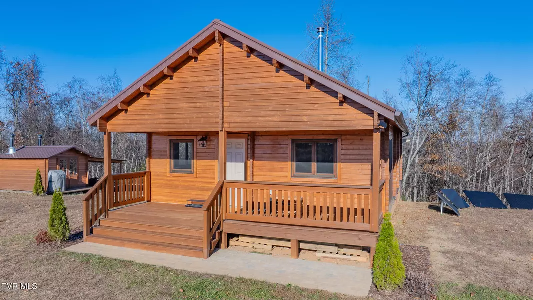 642 Copper Ridge RD, Eidson, TN 37731