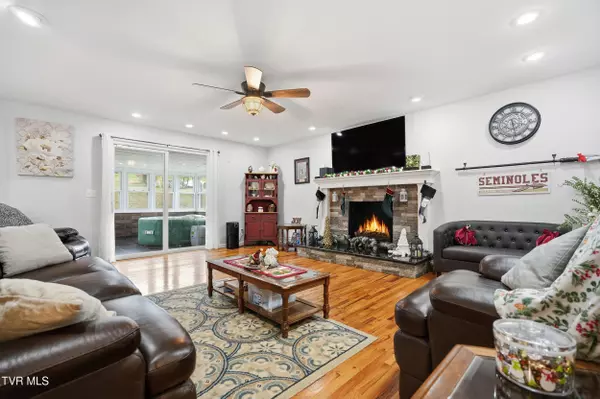 Abingdon, VA 24211,270 Bogey DR