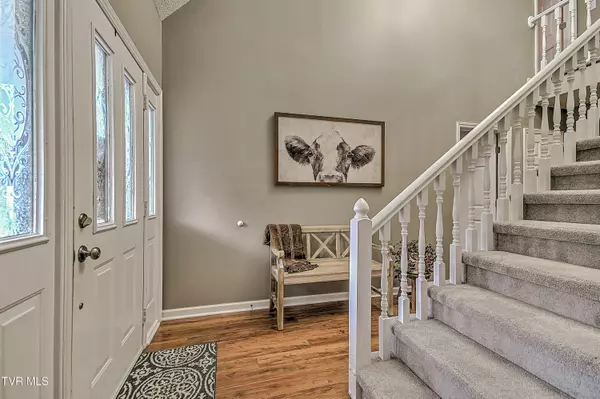 Kingsport, TN 37660,324 Ferndale LN