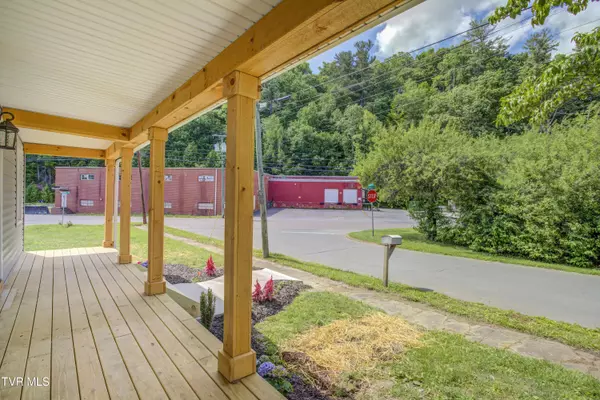 Erwin, TN 37650,408 Levelin ST