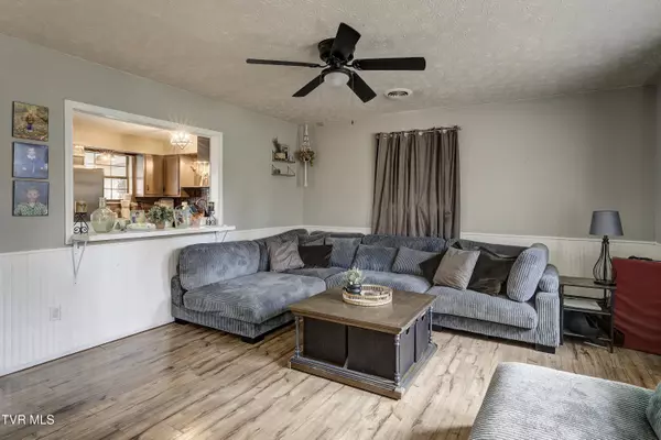 Greeneville, TN 37743,13 Runion WAY