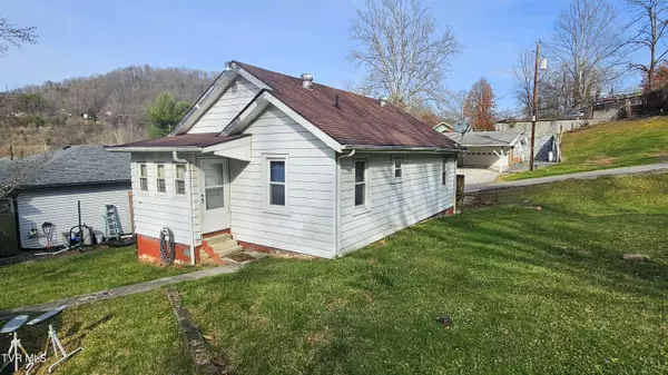 Appalachia, VA 24216,604 Blondell AVE