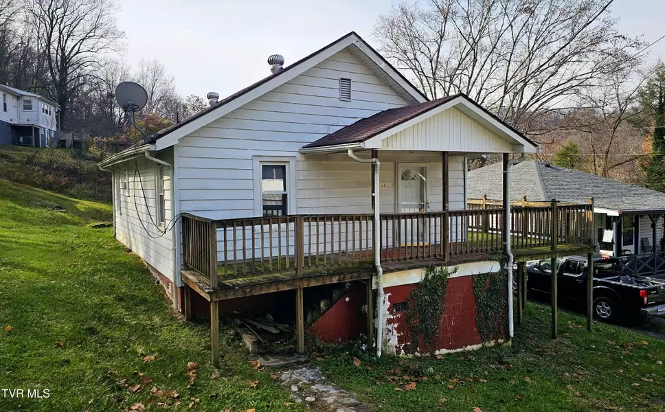 604 Blondell AVE, Appalachia, VA 24216