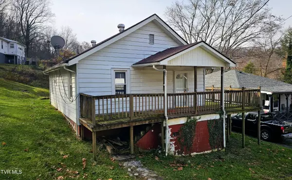 604 Blondell AVE, Appalachia, VA 24216