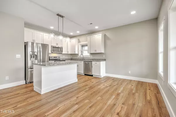 Kingsport, TN 37664,1797 Rock Springs RD