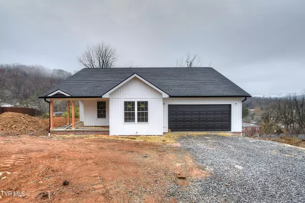 218 Old Siam RD, Elizabethton, TN 37643