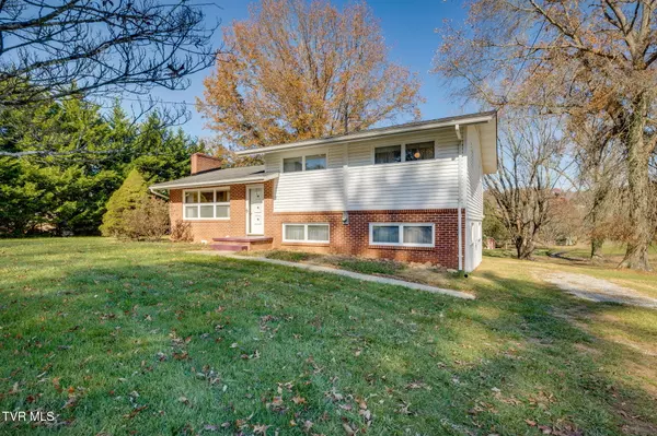 Kingsport, TN 37663,106 Patrick Henry CIR