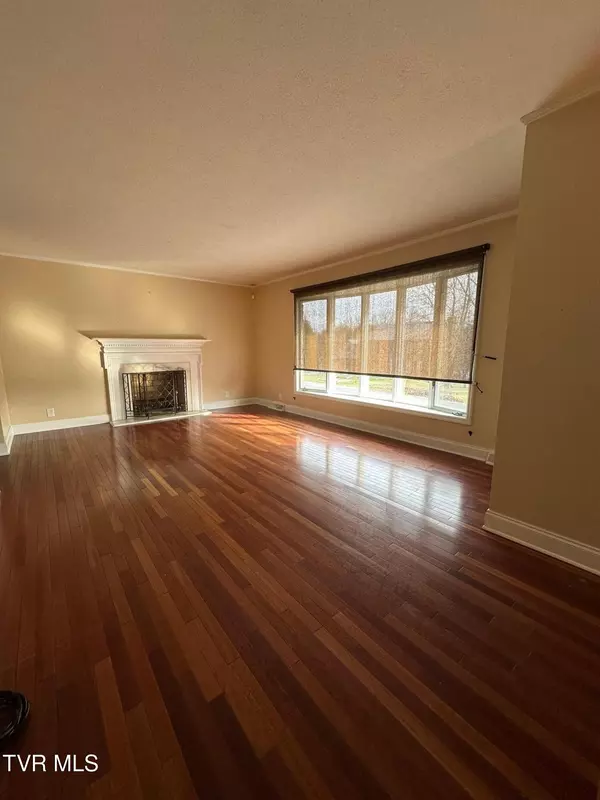 Kingsport, TN 37663,124 Arlington CIR