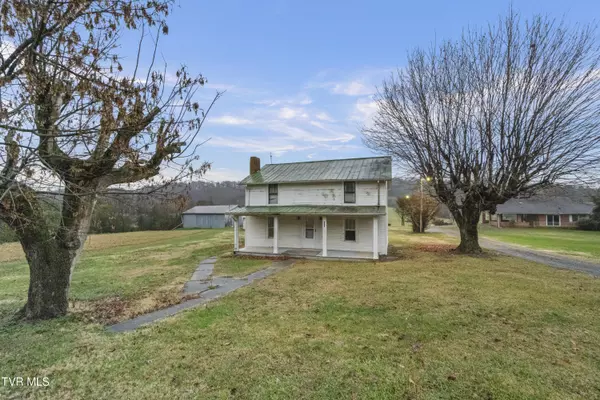 200 Doughtys Chapel RD, Greeneville, TN 37745
