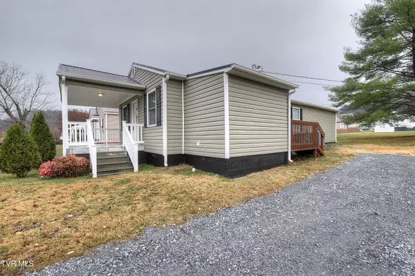 Elizabethton, TN 37643,1004 Dejarnette ST