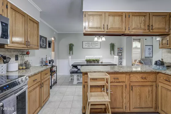 Elizabethton, TN 37643,115 Lancelot DR