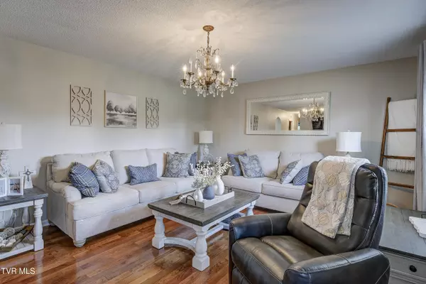 Elizabethton, TN 37643,115 Lancelot DR