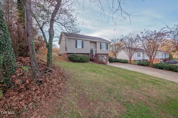 Kingsport, TN 37663,305 Pactolus RD