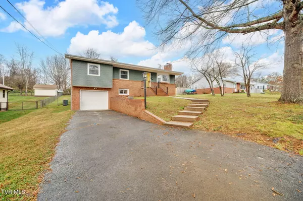 Johnson City, TN 37601,1008 Crocus ST