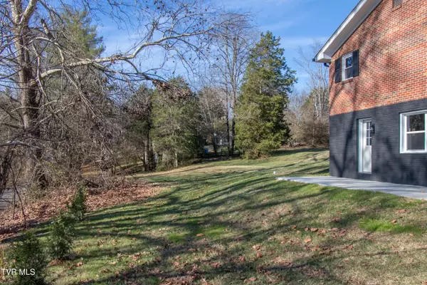 Bristol, TN 37620,334 Sinking Springs RD