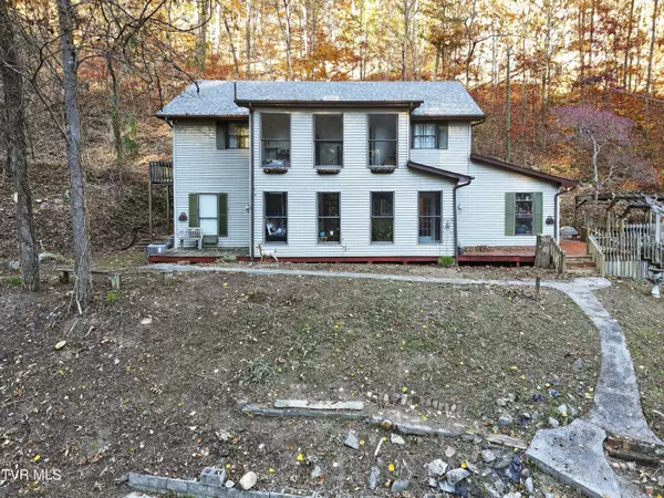 17066 Sunbrite DR, Abingdon, VA 24211